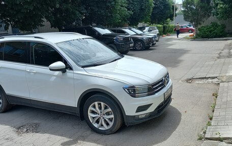 Volkswagen Tiguan II, 2020 год, 3 150 000 рублей, 3 фотография