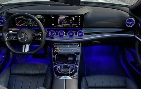 Mercedes-Benz E-Класс, 2019 год, 5 300 000 рублей, 5 фотография