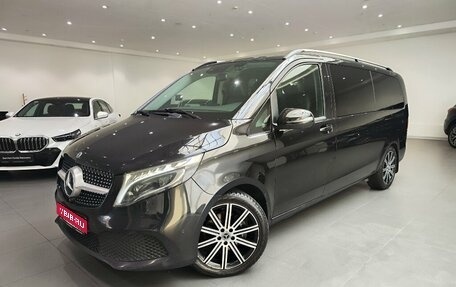 Mercedes-Benz V-Класс, 2019 год, 3 380 000 рублей, 1 фотография