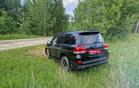 Toyota Land Cruiser 200, 2015 год, 4 700 000 рублей, 9 фотография