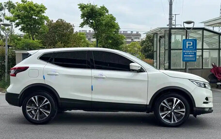 Nissan Qashqai, 2021 год, 1 370 000 рублей, 4 фотография