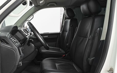 Volkswagen Caravelle T6 рестайлинг, 2015 год, 3 432 000 рублей, 10 фотография