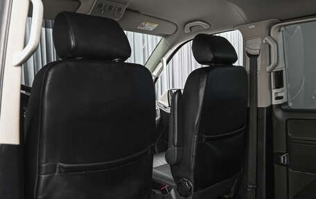 Volkswagen Caravelle T6 рестайлинг, 2015 год, 3 432 000 рублей, 11 фотография