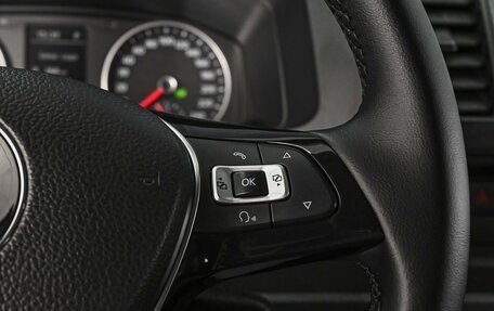 Volkswagen Caravelle T6 рестайлинг, 2015 год, 3 432 000 рублей, 20 фотография