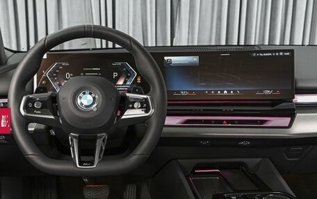 BMW 5 серия, 2025 год, 8 944 000 рублей, 17 фотография