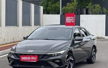 Hyundai Elantra, 2023 год, 1 350 000 рублей, 3 фотография