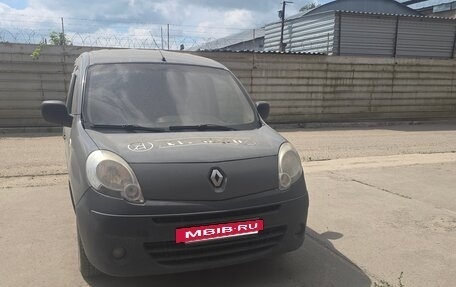 Renault Kangoo II рестайлинг, 2012 год, 599 000 рублей, 3 фотография