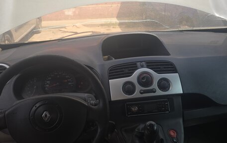 Renault Kangoo II рестайлинг, 2012 год, 599 000 рублей, 11 фотография