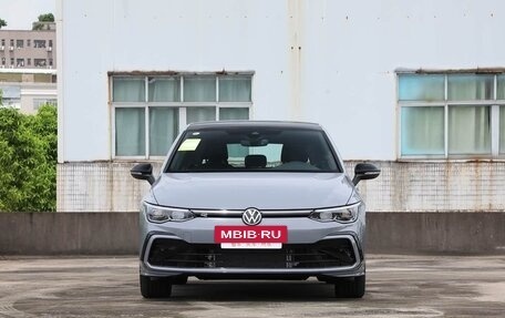 Volkswagen Golf VIII, 2023 год, 1 986 000 рублей, 2 фотография