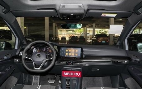 Volkswagen Golf VIII, 2023 год, 1 986 000 рублей, 19 фотография