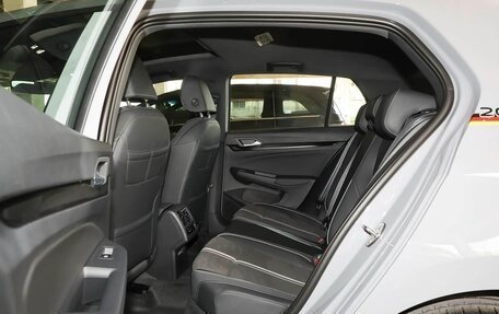 Volkswagen Golf VIII, 2023 год, 1 986 000 рублей, 32 фотография
