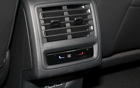 Volkswagen Golf VIII, 2023 год, 1 986 000 рублей, 33 фотография