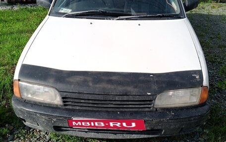 Nissan Avenir II, 1997 год, 170 000 рублей, 2 фотография