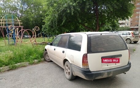 Nissan Avenir II, 1997 год, 170 000 рублей, 3 фотография