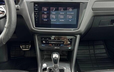 Volkswagen Tiguan II, 2020 год, 2 300 000 рублей, 14 фотография