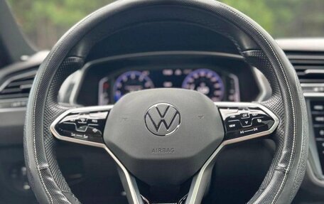 Volkswagen Tiguan II, 2020 год, 2 300 000 рублей, 12 фотография