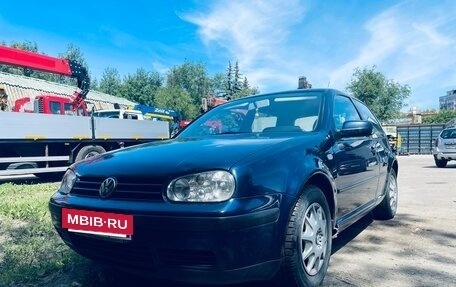 Volkswagen Golf IV, 2000 год, 330 000 рублей, 2 фотография