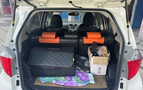 Toyota Ractis II, 2013 год, 1 030 000 рублей, 9 фотография