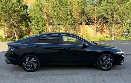 Hyundai Elantra, 2023 год, 1 700 000 рублей, 4 фотография