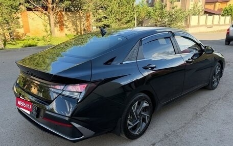 Hyundai Elantra, 2023 год, 1 700 000 рублей, 5 фотография