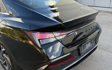 Hyundai Elantra, 2023 год, 1 700 000 рублей, 8 фотография