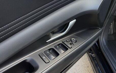 Hyundai Elantra, 2023 год, 1 700 000 рублей, 15 фотография
