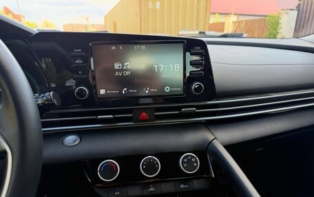 Hyundai Elantra, 2023 год, 1 700 000 рублей, 18 фотография