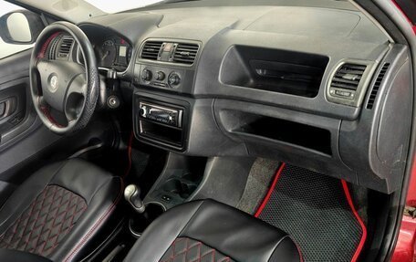 Skoda Fabia II, 2008 год, 310 000 рублей, 11 фотография