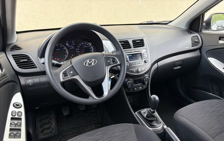 Hyundai Solaris II рестайлинг, 2015 год, 1 100 000 рублей, 10 фотография