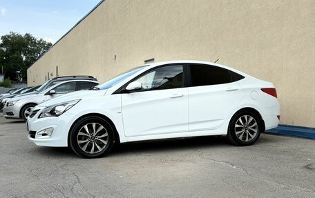 Hyundai Solaris II рестайлинг, 2015 год, 1 100 000 рублей, 4 фотография