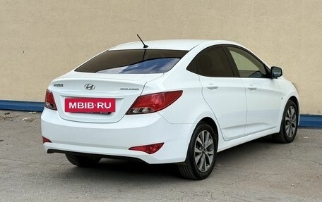 Hyundai Solaris II рестайлинг, 2015 год, 1 100 000 рублей, 7 фотография