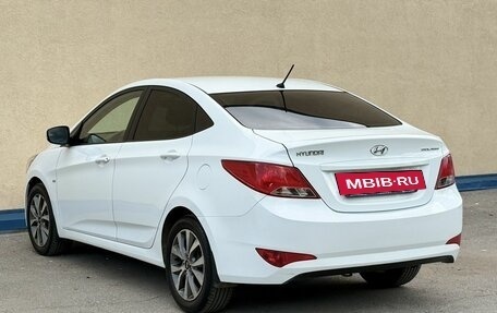 Hyundai Solaris II рестайлинг, 2015 год, 1 100 000 рублей, 9 фотография