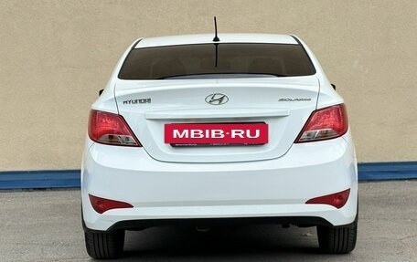 Hyundai Solaris II рестайлинг, 2015 год, 1 100 000 рублей, 8 фотография