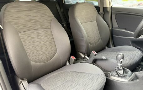 Hyundai Solaris II рестайлинг, 2015 год, 1 100 000 рублей, 18 фотография