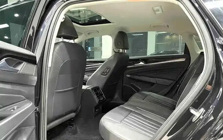 Volkswagen Passat B8 рестайлинг, 2023 год, 2 040 000 рублей, 10 фотография