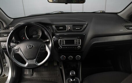 KIA Rio III рестайлинг, 2016 год, 880 000 рублей, 5 фотография