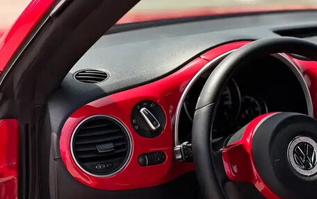 Volkswagen Beetle, 2018 год, 1 340 000 рублей, 8 фотография