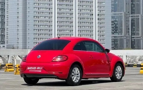 Volkswagen Beetle, 2018 год, 1 340 000 рублей, 6 фотография