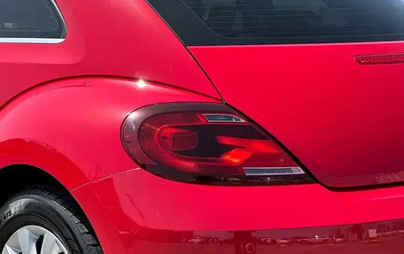 Volkswagen Beetle, 2018 год, 1 340 000 рублей, 18 фотография