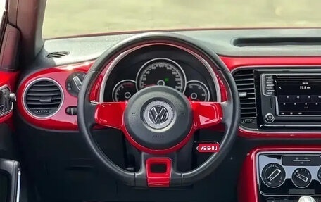 Volkswagen Beetle, 2018 год, 1 340 000 рублей, 22 фотография