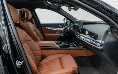 BMW 7 серия, 2025 год, 13 650 000 рублей, 17 фотография