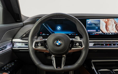 BMW 7 серия, 2025 год, 13 650 000 рублей, 14 фотография