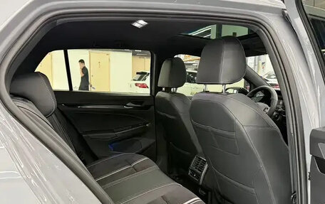 Volkswagen Golf VIII, 2022 год, 1 840 000 рублей, 10 фотография