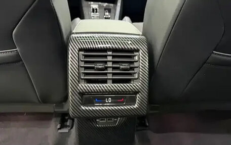 Volkswagen Golf VIII, 2022 год, 1 840 000 рублей, 9 фотография