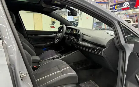 Volkswagen Golf VIII, 2022 год, 1 840 000 рублей, 11 фотография