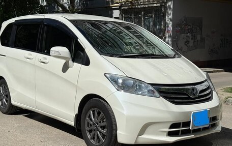 Honda Freed I, 2012 год, 880 000 рублей, 7 фотография