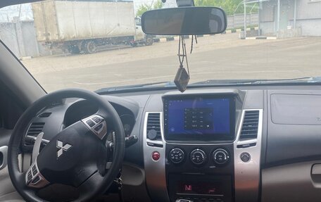 Mitsubishi Pajero Sport II рестайлинг, 2010 год, 1 460 000 рублей, 3 фотография