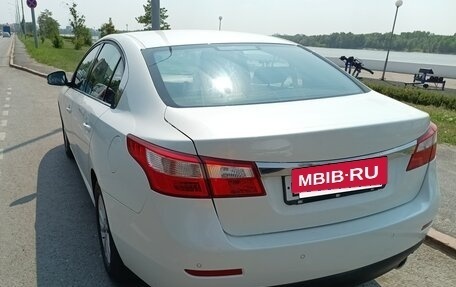 Renault Latitude I, 2012 год, 750 000 рублей, 8 фотография