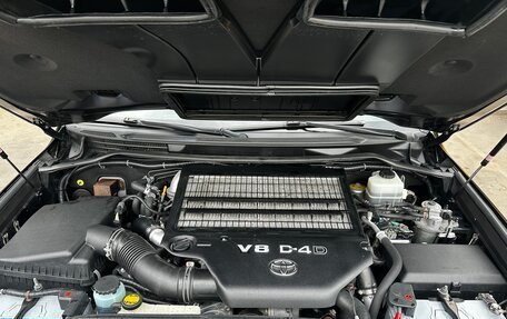 Toyota Land Cruiser 200, 2010 год, 3 000 000 рублей, 7 фотография