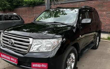 Toyota Land Cruiser 200, 2010 год, 3 000 000 рублей, 2 фотография